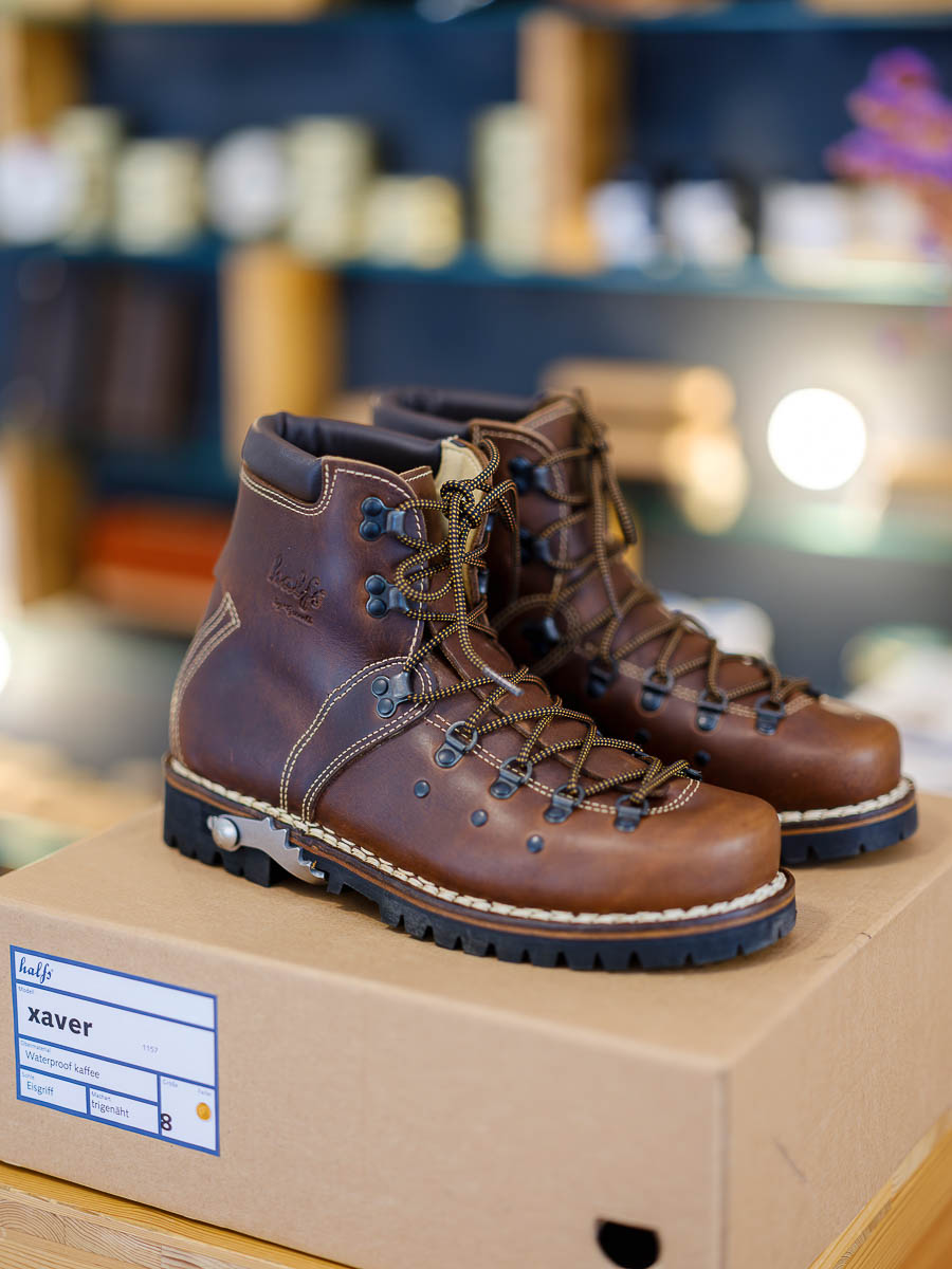 So weit die Füße tragen: Der Bergstiefel „Xaver“ macht fast alles mit.